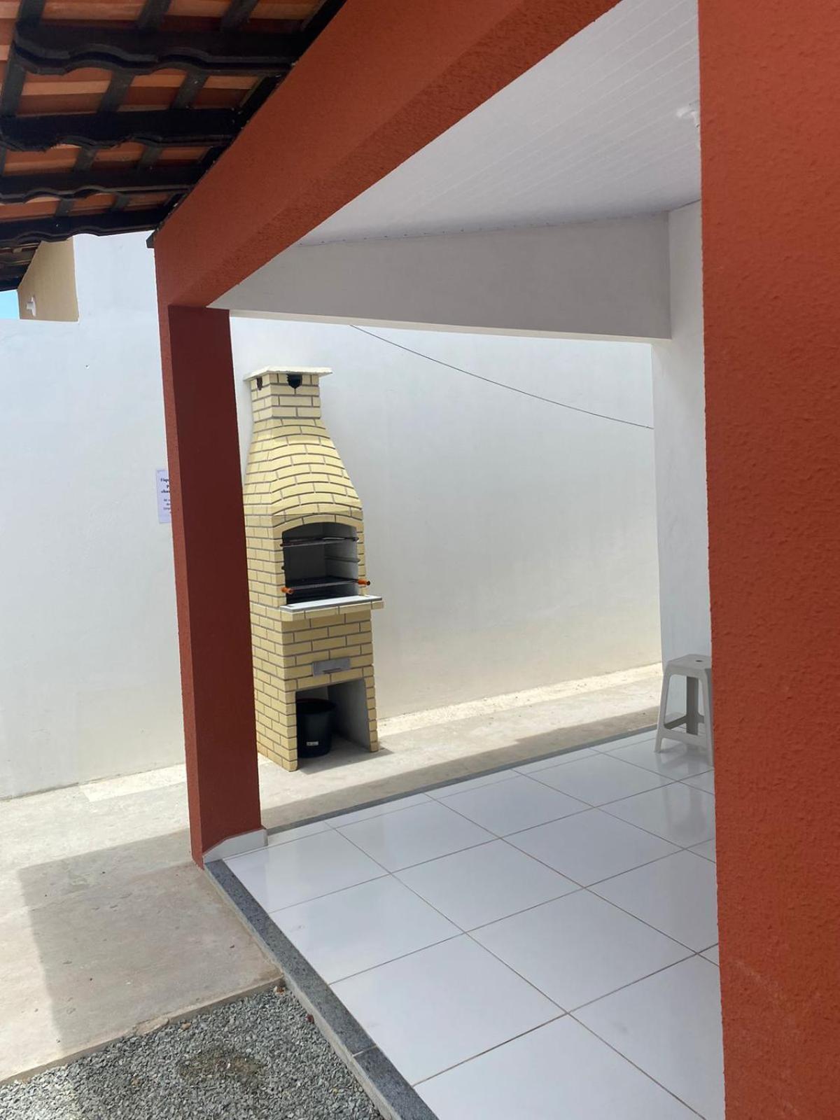 Casa Em *